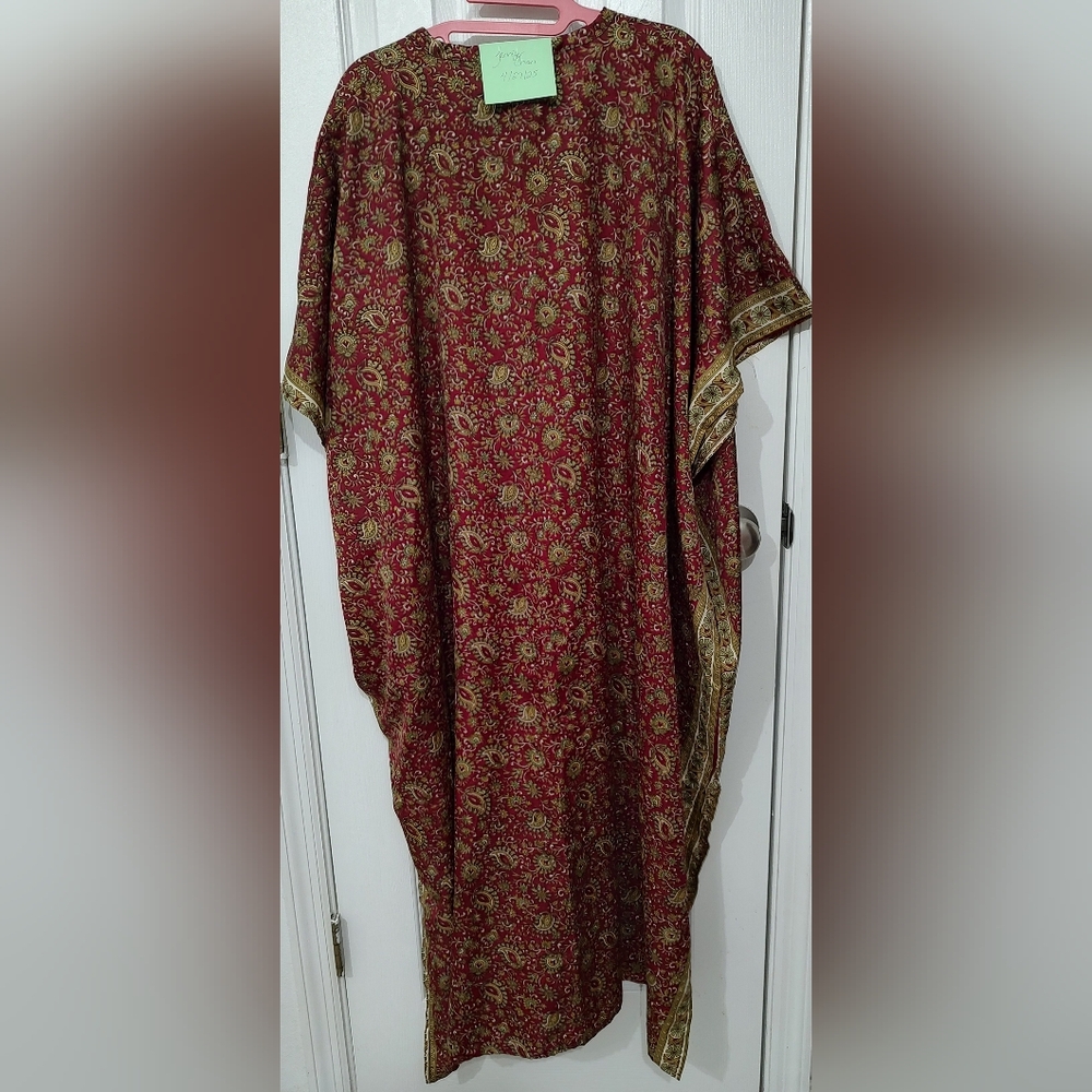 Chic Floral Burgundy Tunic